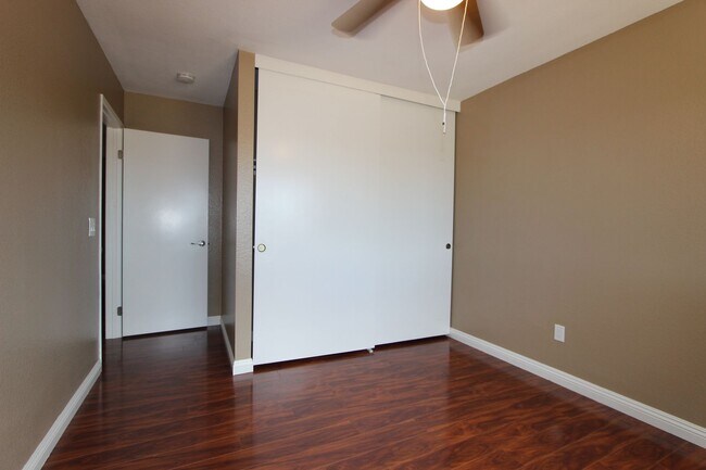 Building Photo - Beautiful 4 bedroom 2 bathroom home in Mira Mesa available now