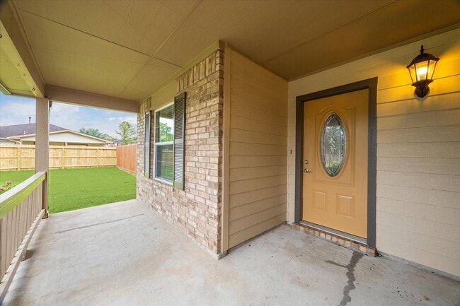 Building Photo - 3402 Fox Ct