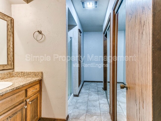 Building Photo - 3716 Summer Cloud Dr