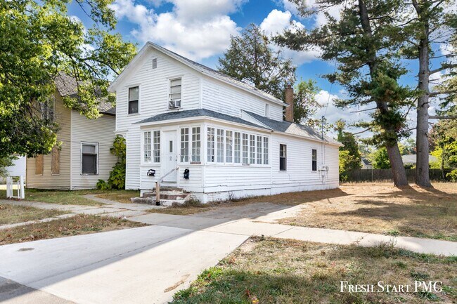 Building Photo - 177 McLaughlin Ave