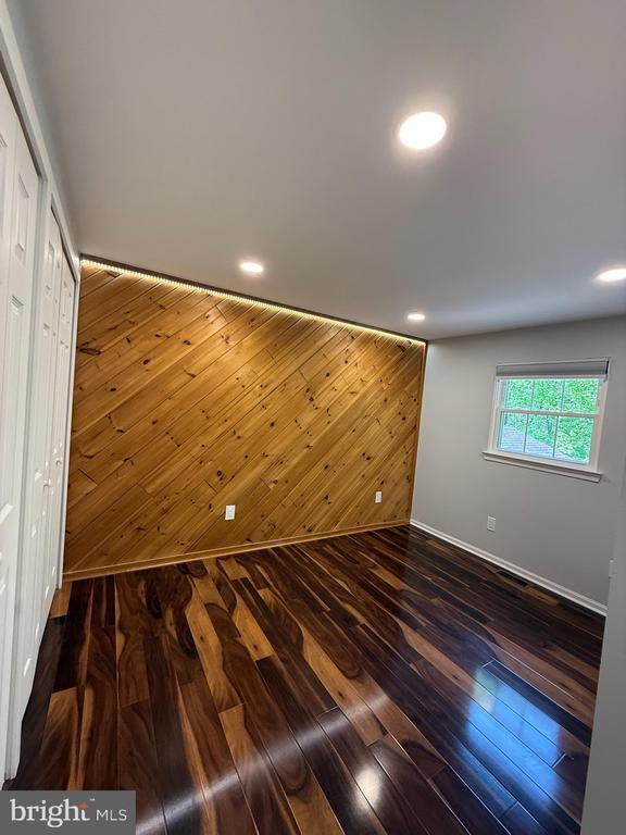 Building Photo - 46 Woodbine Ct