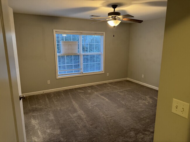Building Photo - 203 Ashby Dr