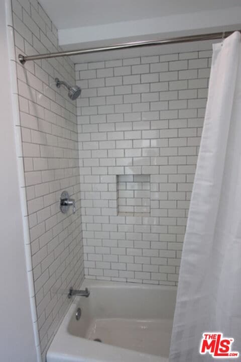 Building Photo - 408 Pershing Dr
