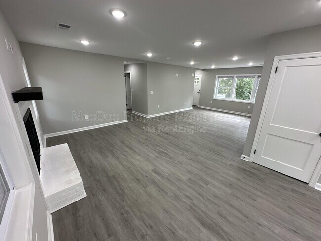 Building Photo - 12317 Metlock Rd