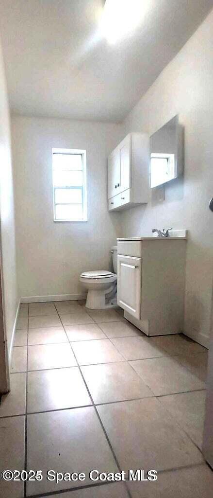 Building Photo - 2441 Uranus Dr