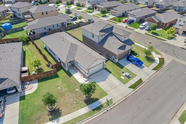 Building Photo - 141 Tucana St