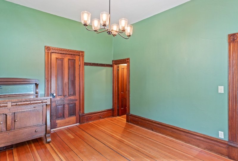 Building Photo - 1104 Madison St