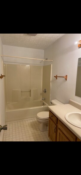 Building Photo - 229 Doughty Dr