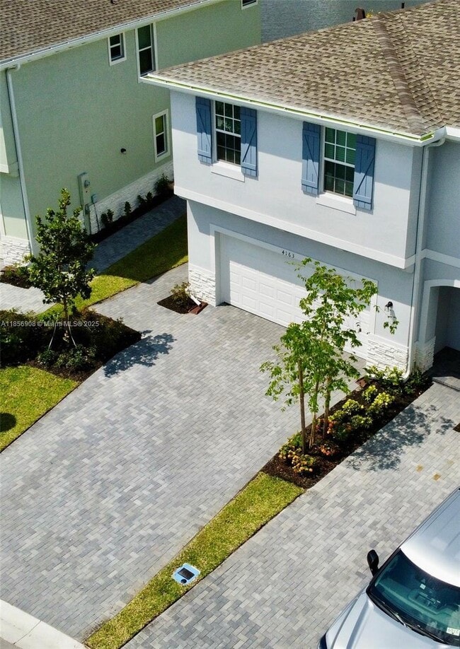 Building Photo - 4163 Lagoon Shore Dr