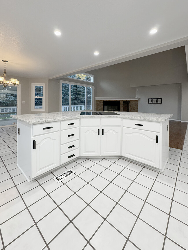 Kitchen - 9927 Prairie Falcon Ct