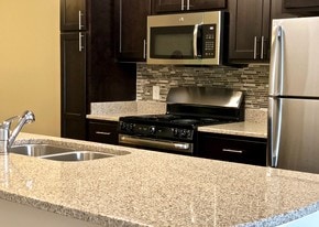 Building Photo - Arbors at Culpeper