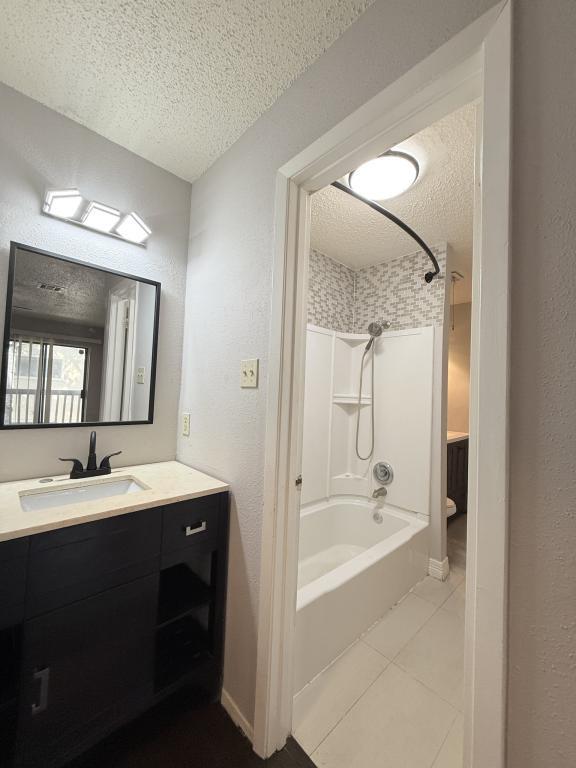 Building Photo - 9383 Pagewood Ln