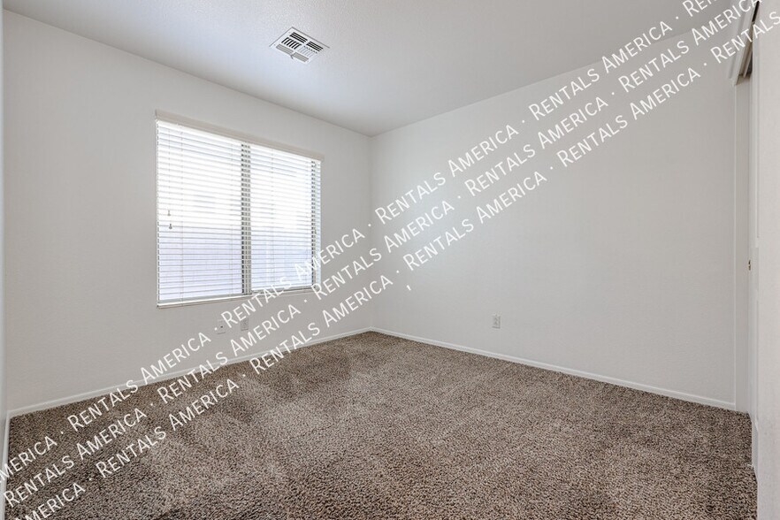 Building Photo - 33251 N Symer Dr