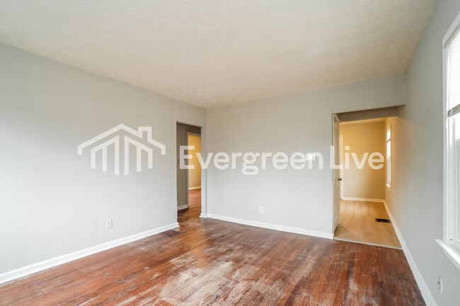 Building Photo - 3081 Grasmere Ave