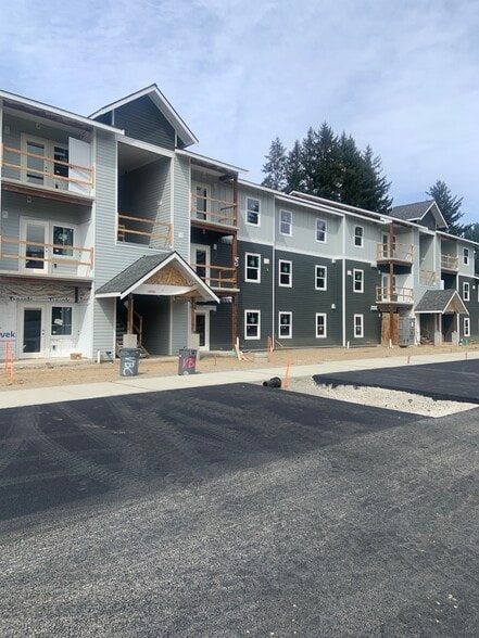 Building Photo - Lansdale Pointe