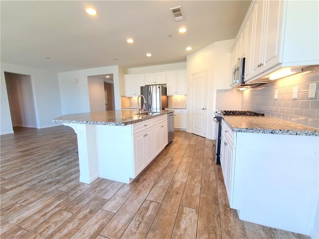 Building Photo - 7539 Prairie Dr