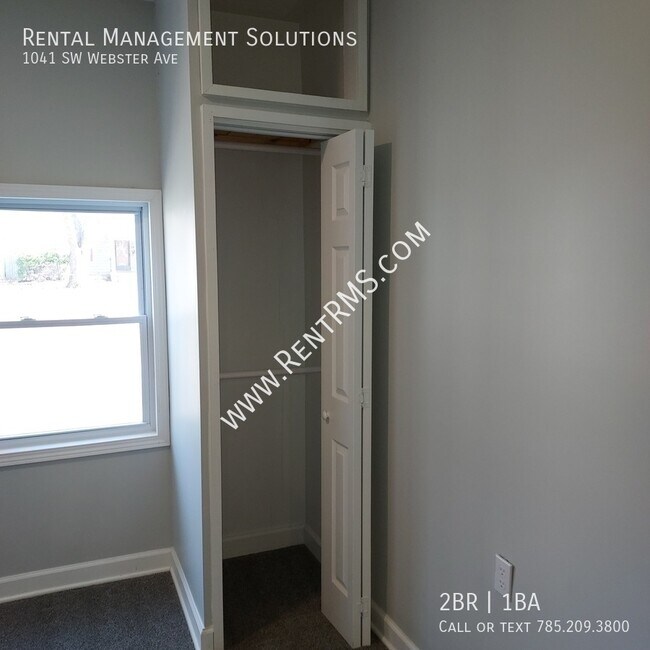 Building Photo - 1041 SW Webster Ave