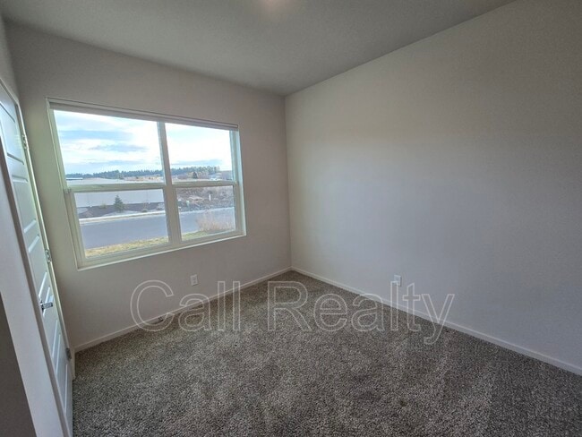 Building Photo - 10526 Duckhook Rd