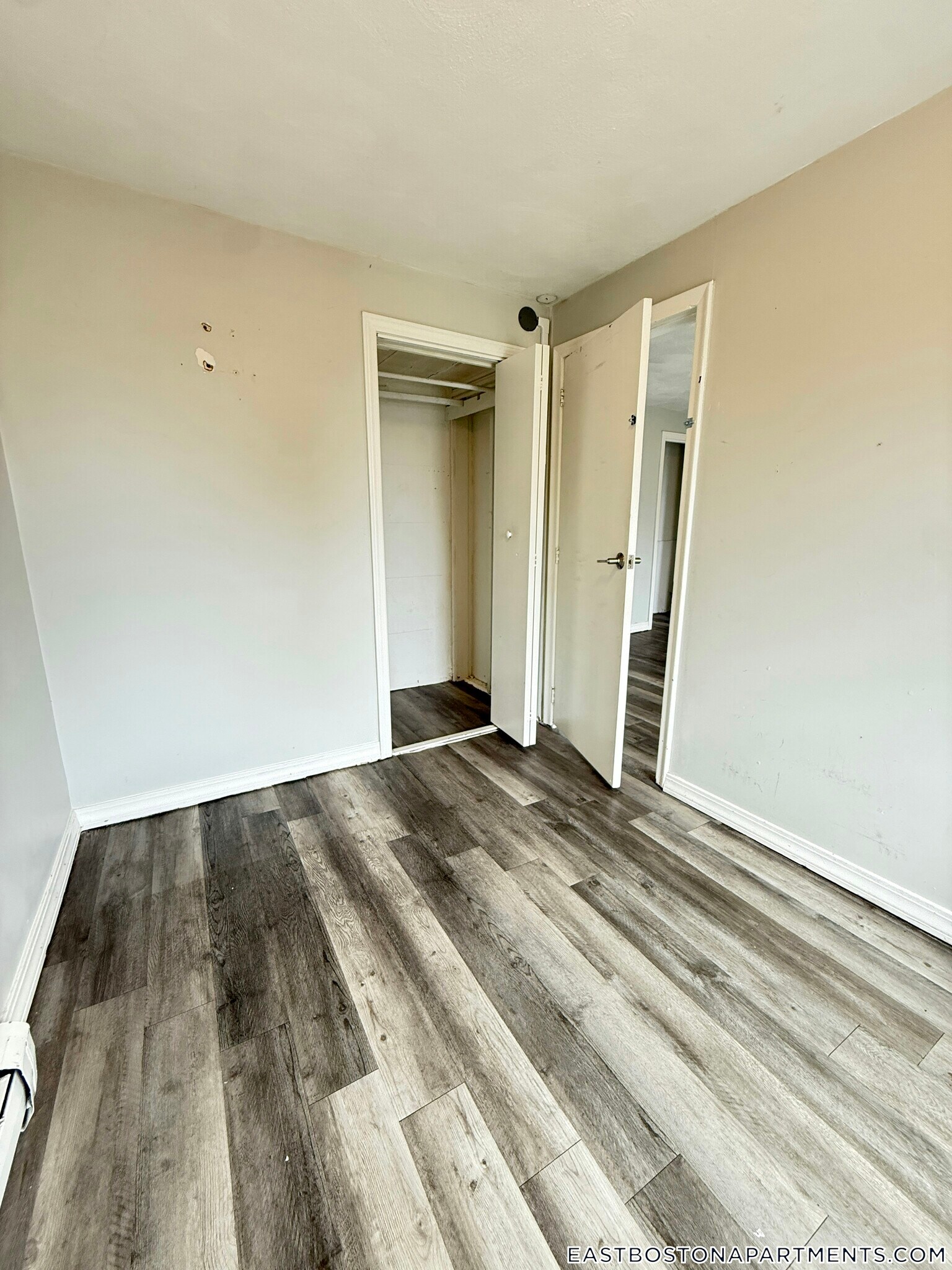 Building Photo - 126 Leyden St