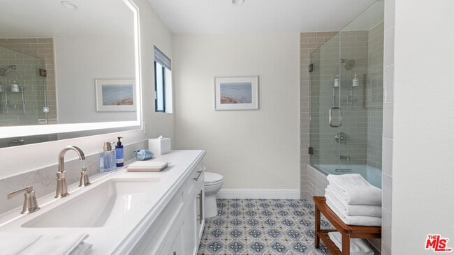 Building Photo - 28820 Grayfox St