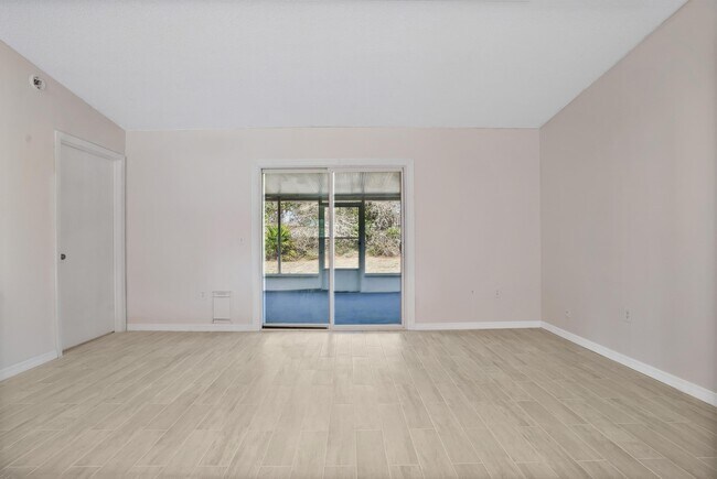 Building Photo - 617 4th Ave N