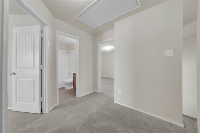 Building Photo - 2133 Meadow View Dr