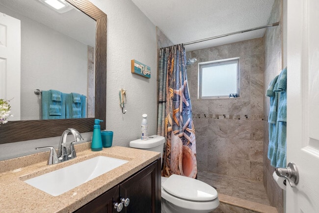 Building Photo - 7240 Westwind Dr