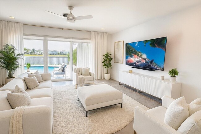 Building Photo - 15377 Green River Ct