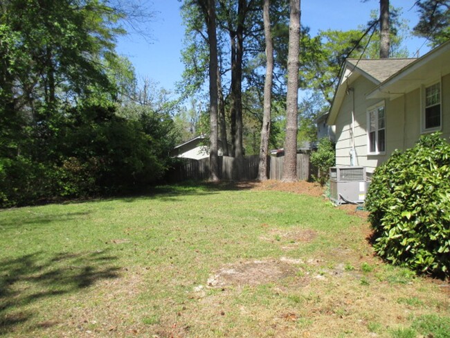 Building Photo - 3102 Northwoods Dr