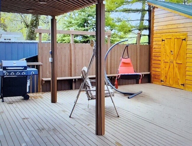 Building Photo - 3341 E 2059th Rd