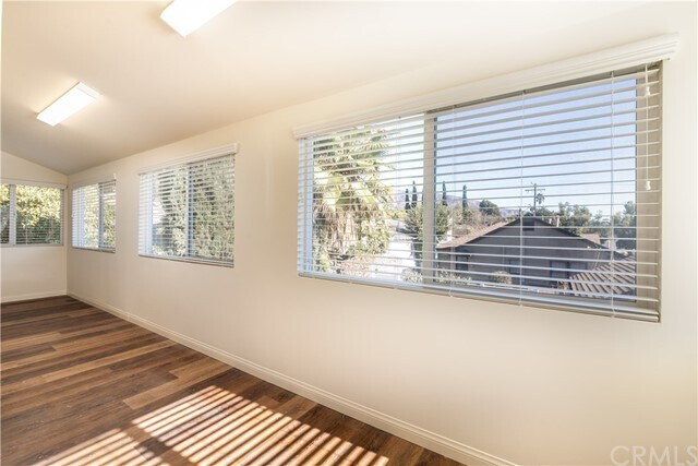 Building Photo - 225 N Mayflower Ave