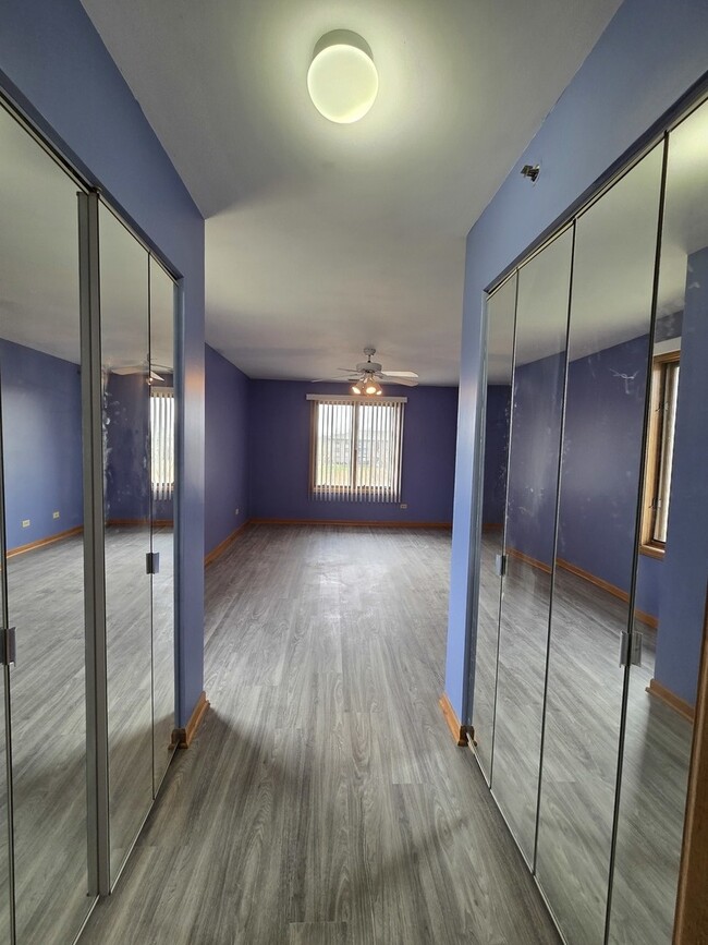 Building Photo - 1028 Ashley Ct N