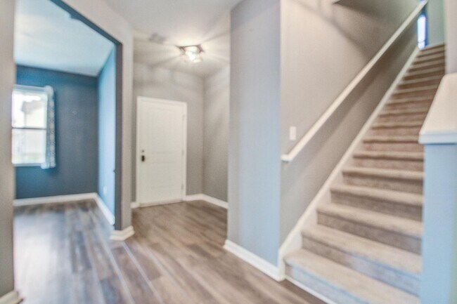 Building Photo - Beautiful Four Bedroom Home in Nexton