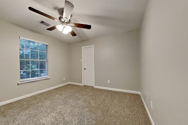 Building Photo - 5202 Heathervale Ct