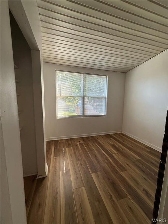 Building Photo - 5428 Nottingham Ave