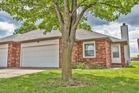 Building Photo - d4138mir