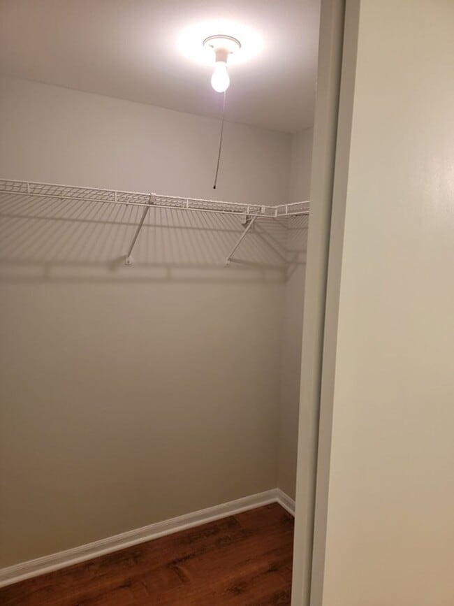 Building Photo - All Electric Second Floor Garden Condo for Rent in Wildwood