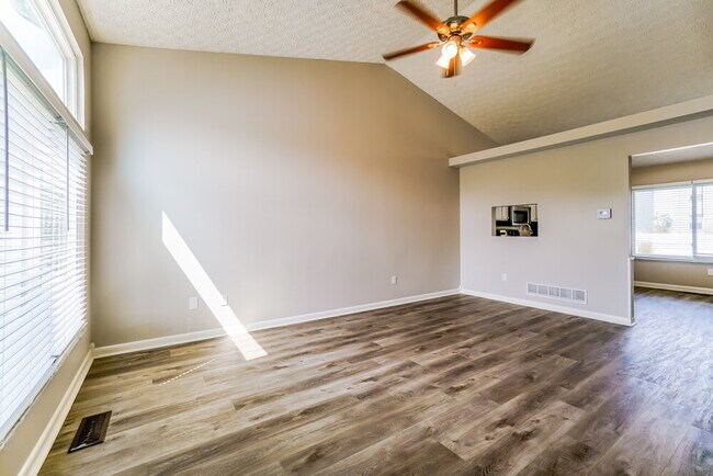 Building Photo - 968 Western Run Dr