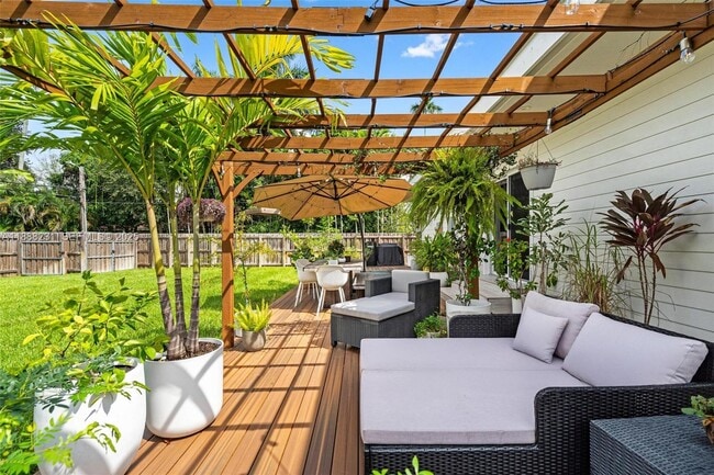 Building Photo - 234 Minola Dr