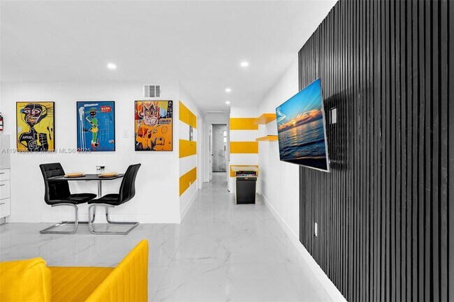 Building Photo - 923 NW 110th St