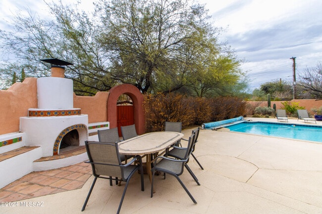 Building Photo - 3752 E Calle Guaymas