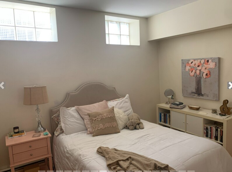 Building Photo - 21 Aberdeen St