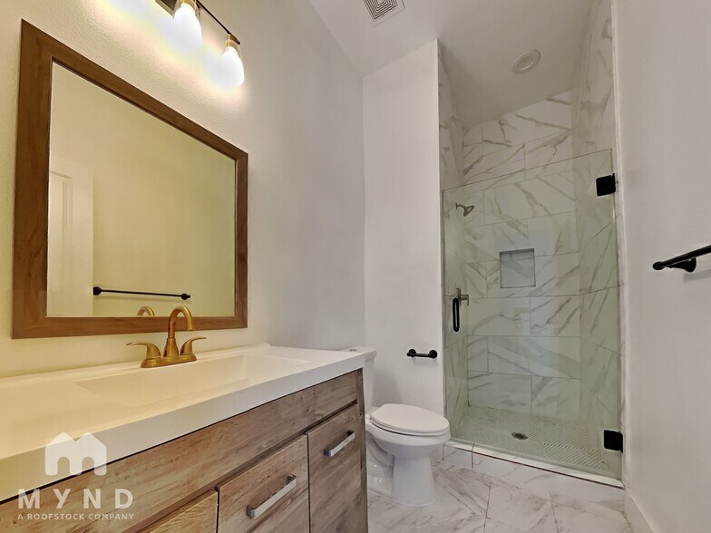 Building Photo - 4826 Paula St