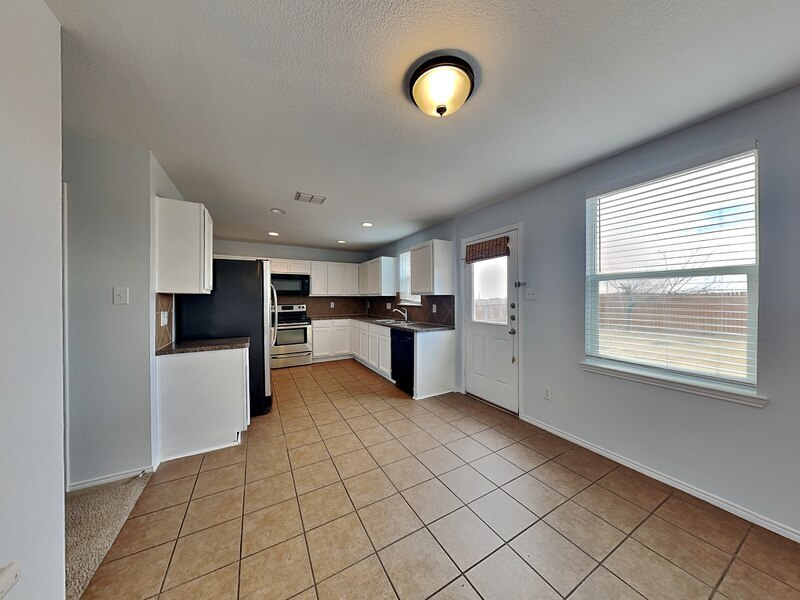 Building Photo - 12885 Kiltartan Dr