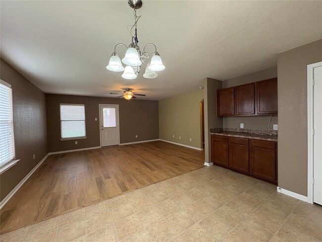 Building Photo - 2715 Mustang Hill Ln