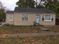 Building Photo - 1415 SW 11th St