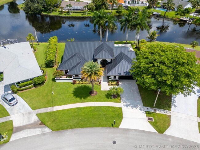 Building Photo - 2281 Seaford Dr