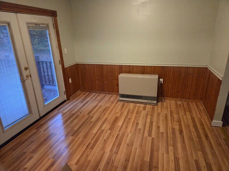 Building Photo - 495 Carter Hill Rd