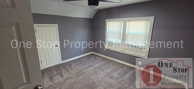 Building Photo - Spacious 2-Bedroom, 2-Bath In Kansas City!!