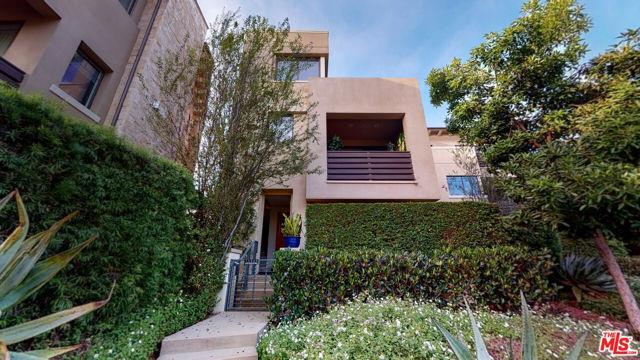 Primary Photo - 12860 W S Seaglass Cir